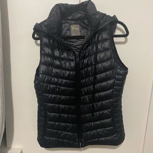 Old navy puffer vest